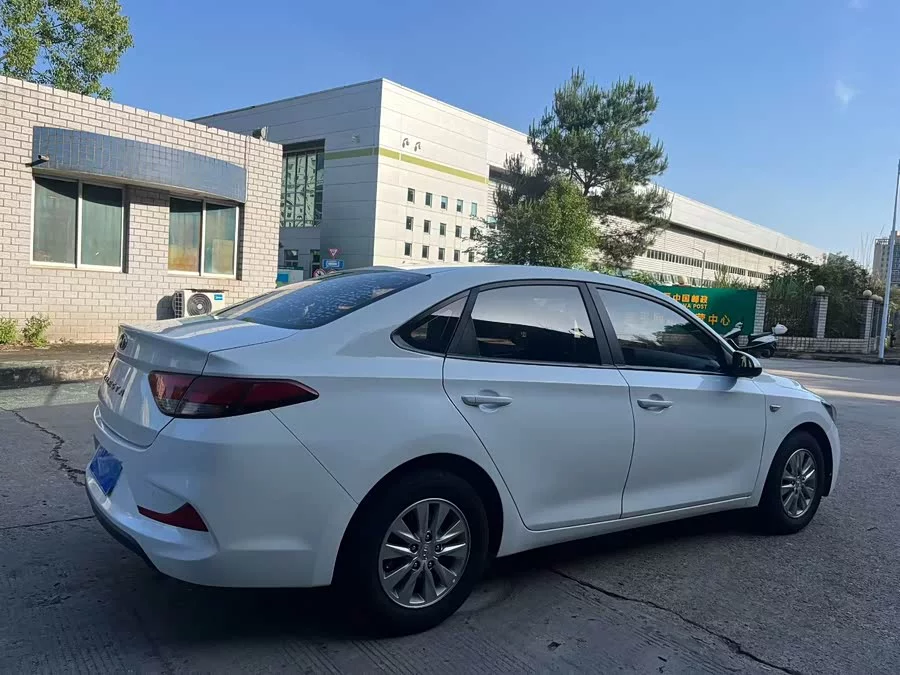 Hyundai Elantra / Celesta