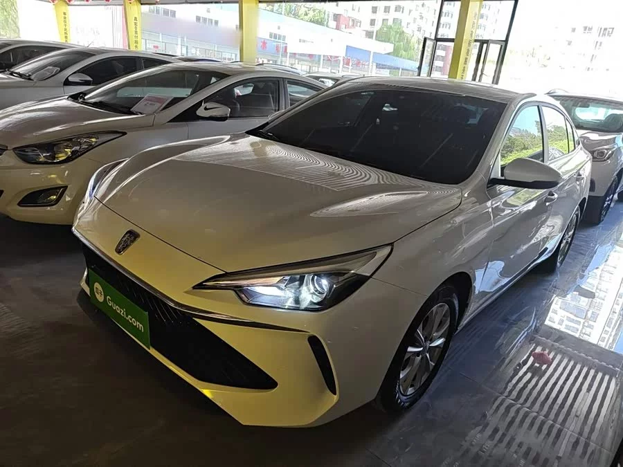 Roewe i5