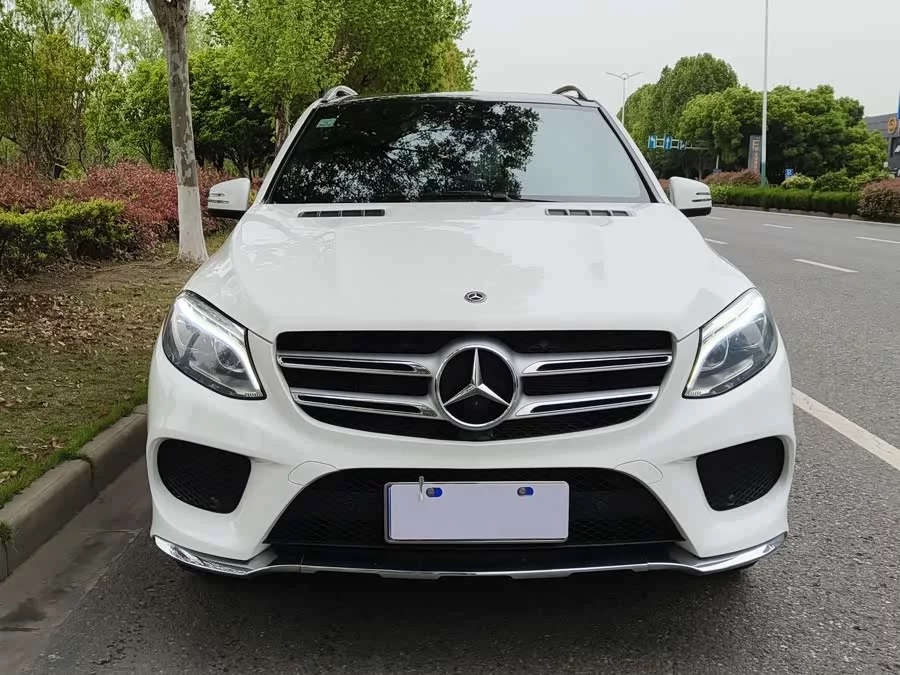 Mercedes Benz GLE (Imported)