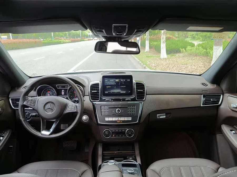 Mercedes Benz GLE (Imported)