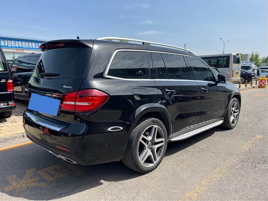 Mercedes Benz GLS