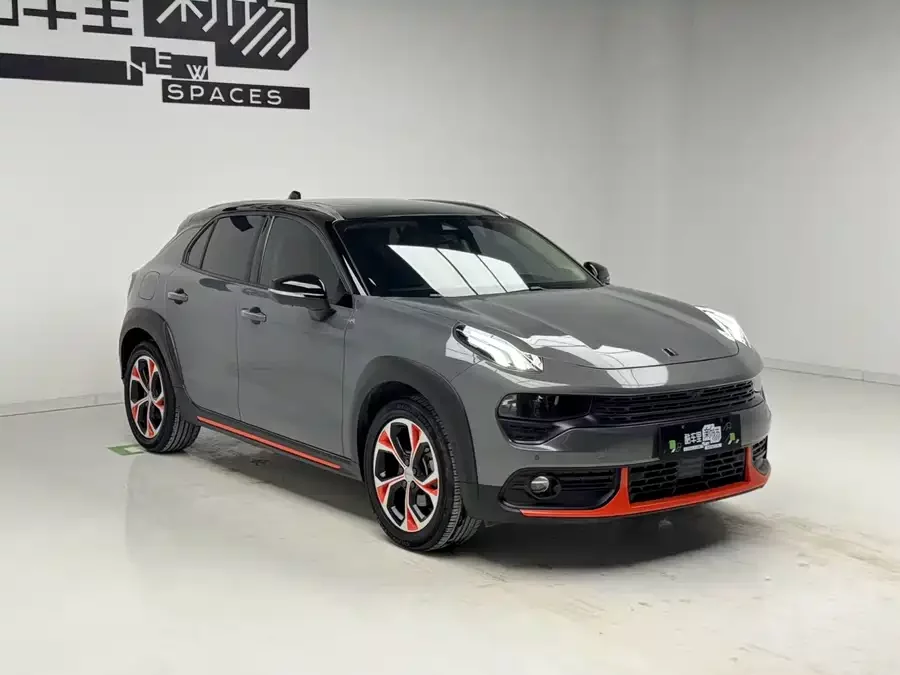 Lynk & Co 02