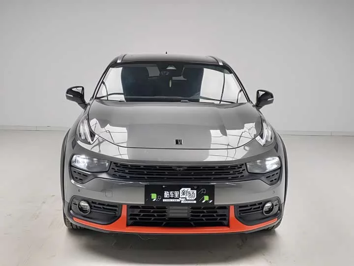 Lynk & Co 02