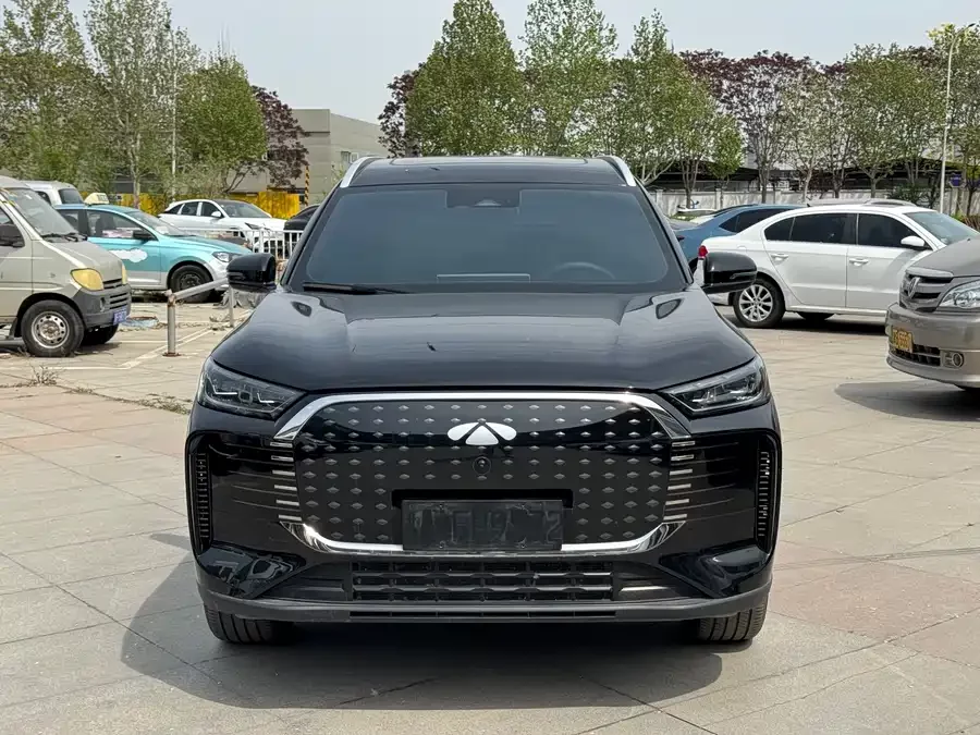 Chery Fengyun T8