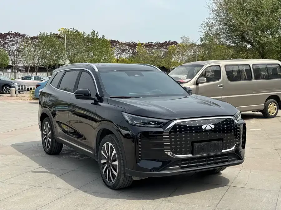 Chery Fengyun T8