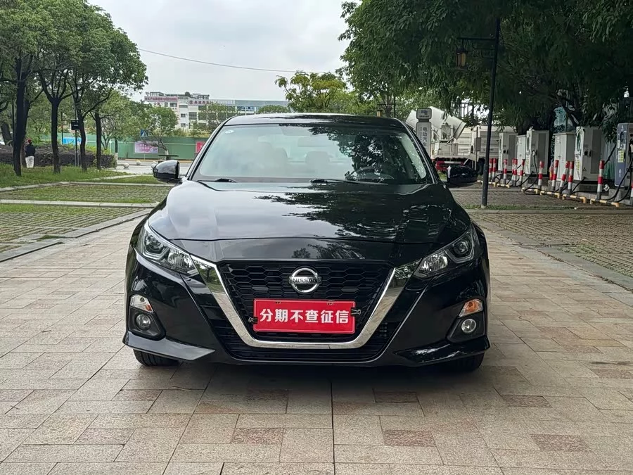 Nissan Teana