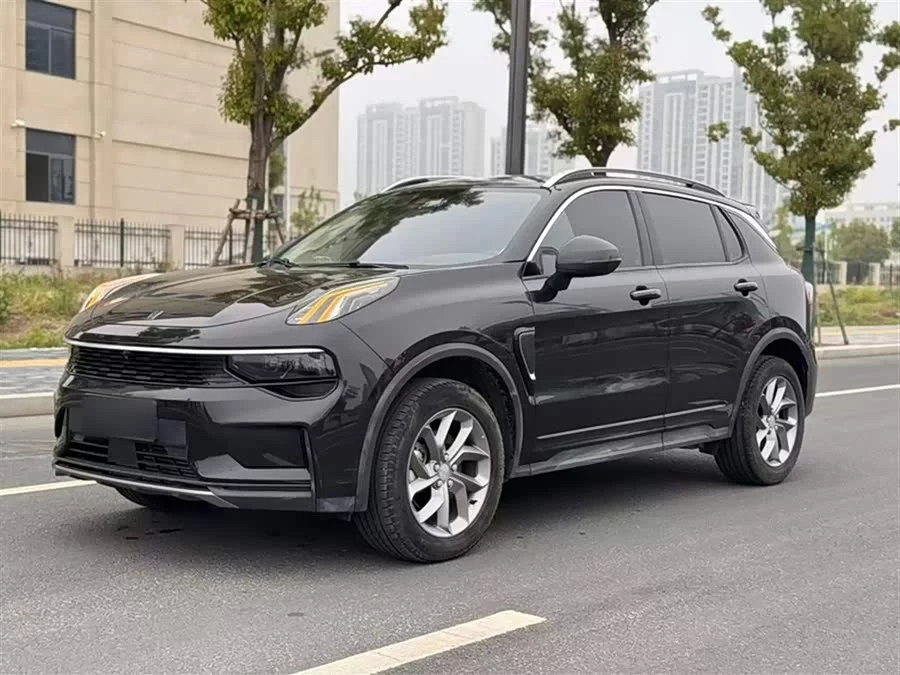 Lynk & Co 01