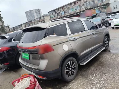 Forthing Fengxing T5