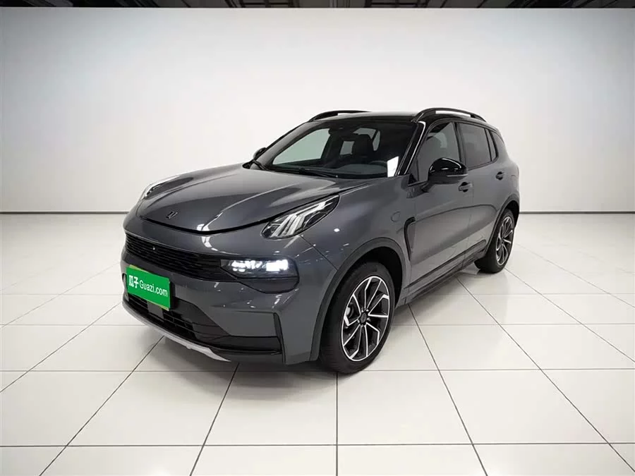 Lynk & Co 01