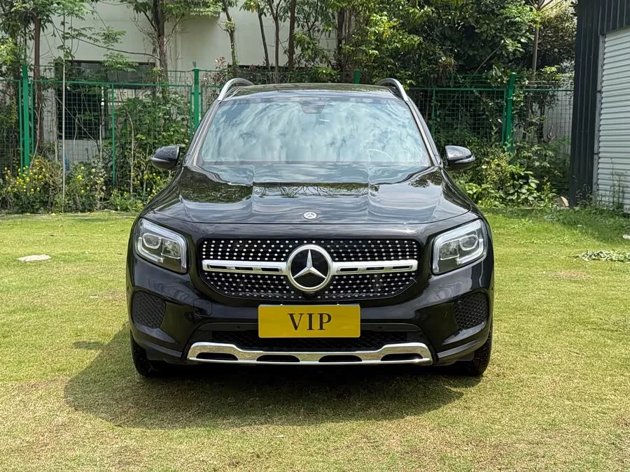 Mercedes Benz GLB