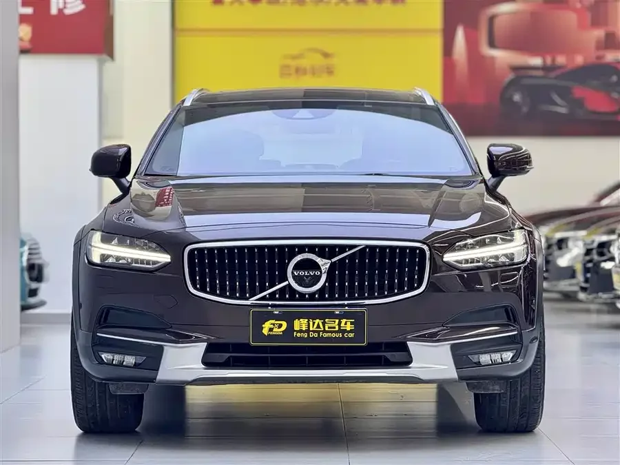 Volvo V90