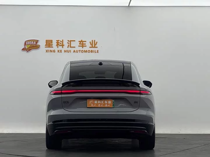 NIO EC6