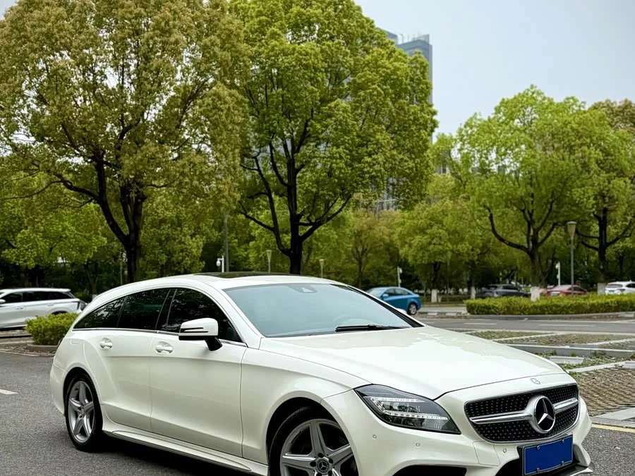 Mercedes Benz CLS