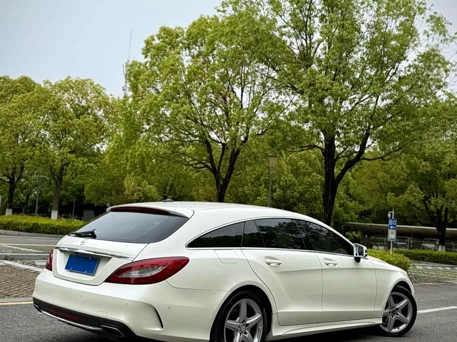 Mercedes Benz CLS