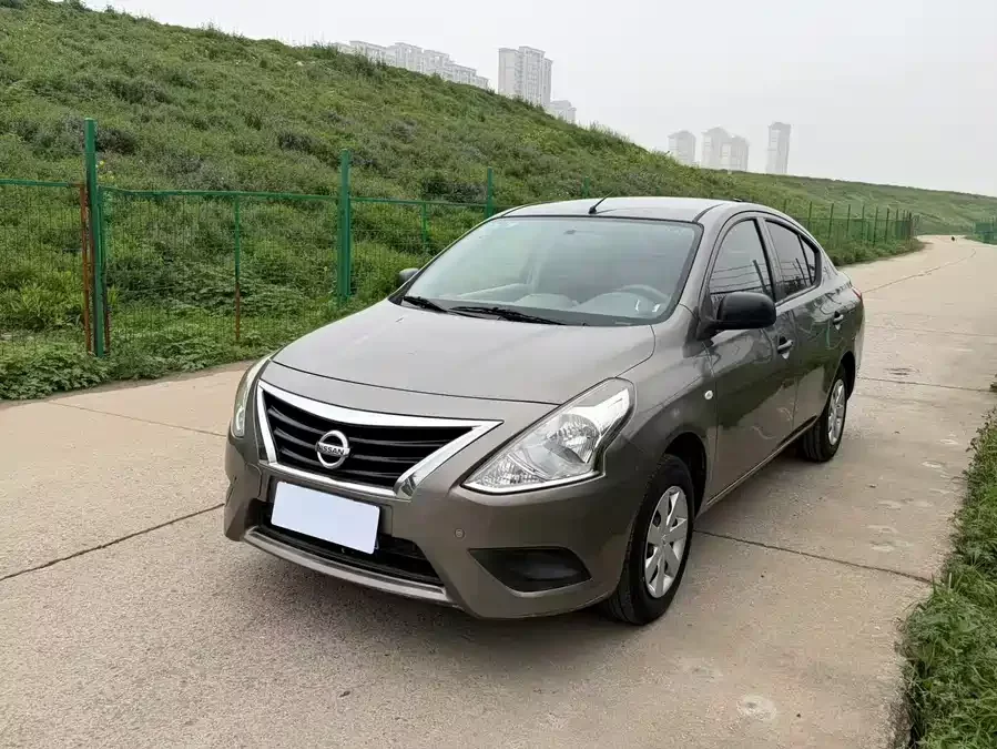 Nissan Sunny