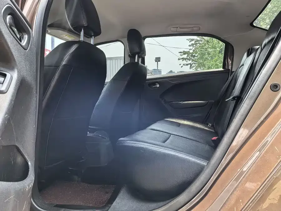 Peugeot 301
