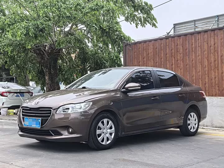 Peugeot 301