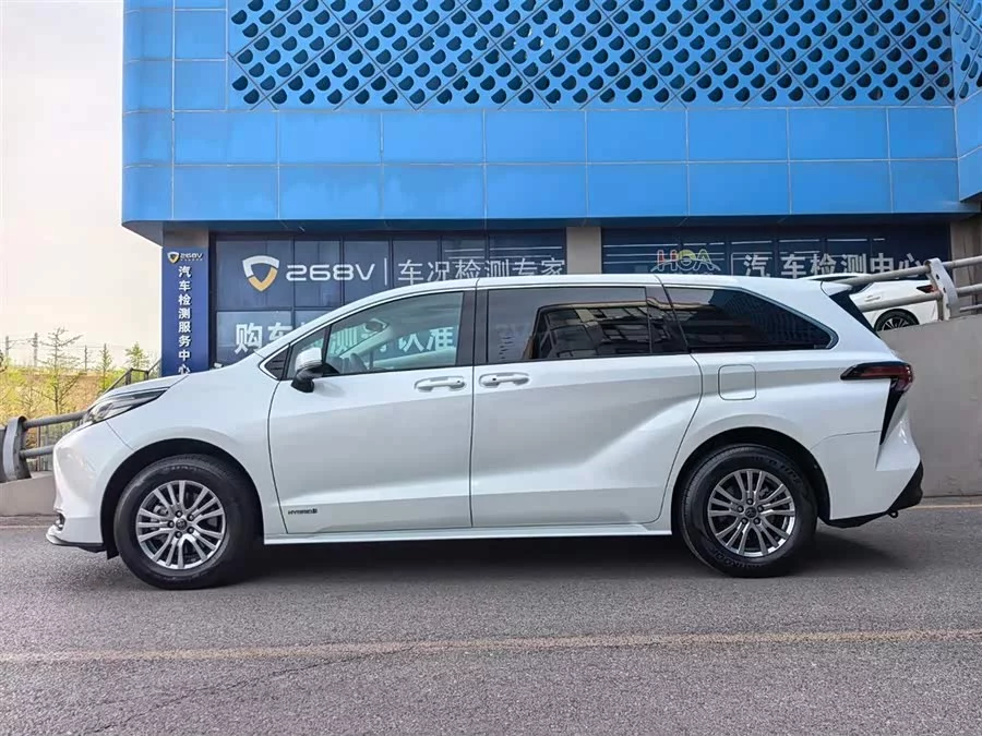 Toyota SIENNA