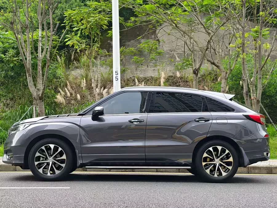 Honda Crown Road