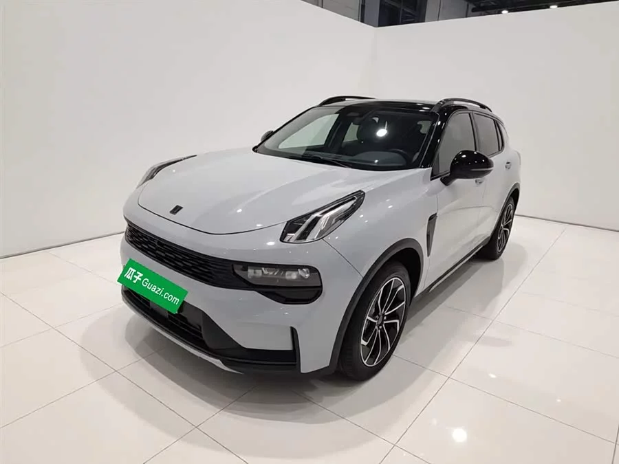 Lynk & Co 01