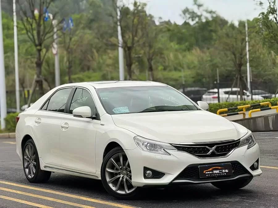 Toyota Reiz