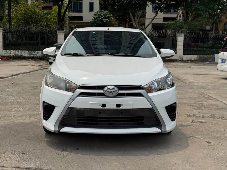 Toyota YARiS L