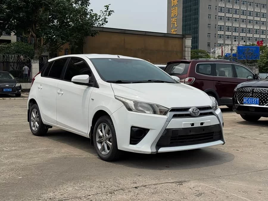 Toyota YARiS L