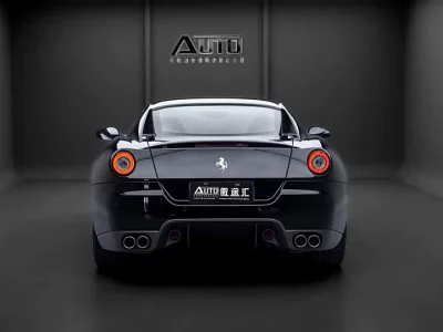 Ferrari 599