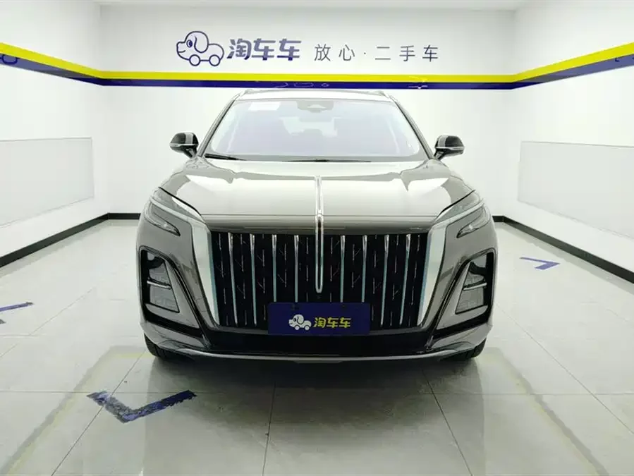 Hongqi HS3