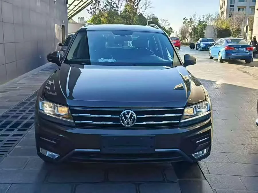 Volkswagen Tiguan L