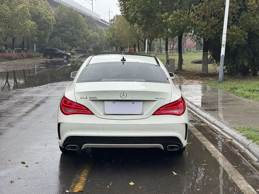 Mercedes-Benz CLA