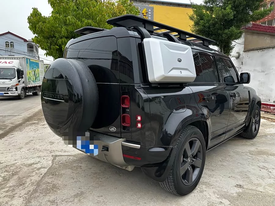 Land Rover guard