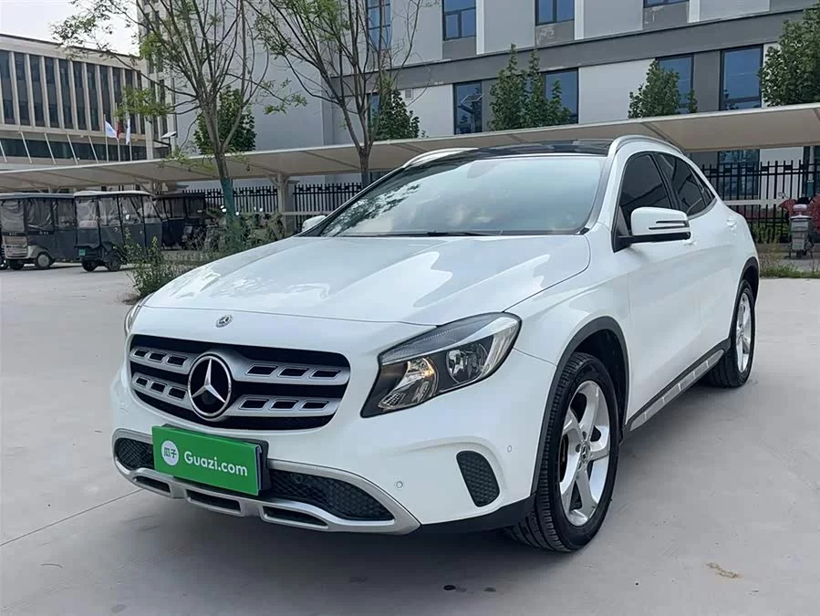 Mercedes Benz GLA