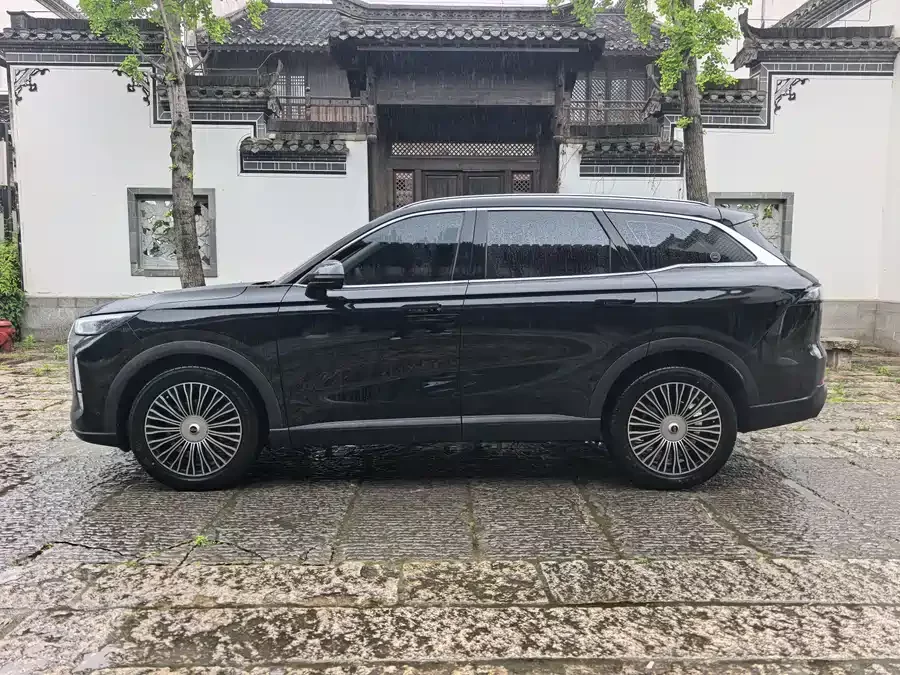 Chery Tiggo 8L