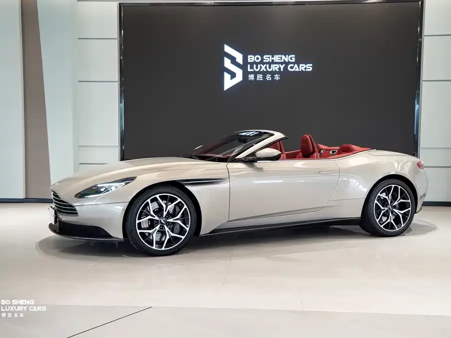 Aston Martin DB11