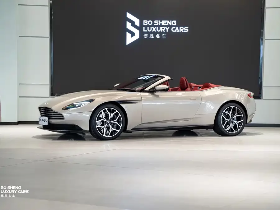 Aston Martin DB11