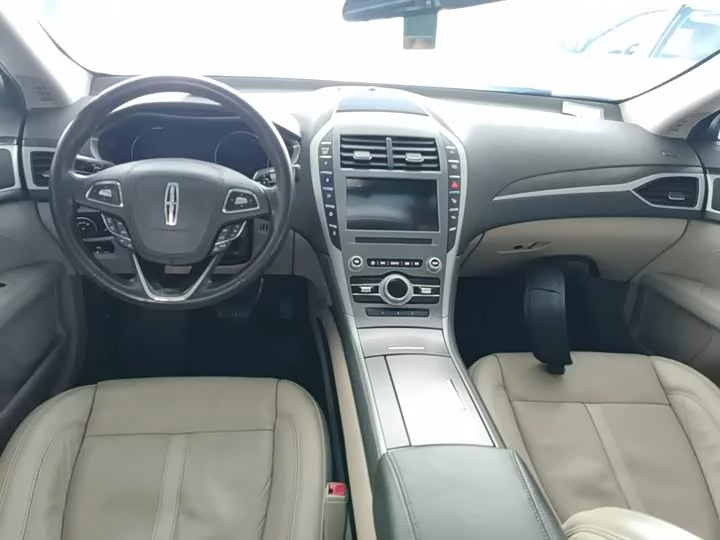 Lincoln MKZ