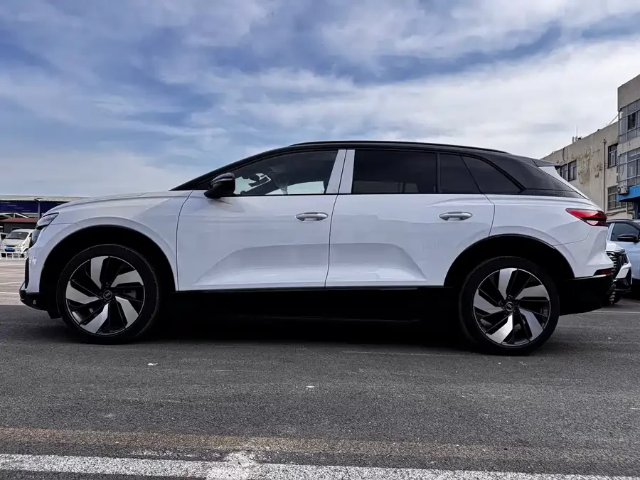 Audi Q5 e-tron