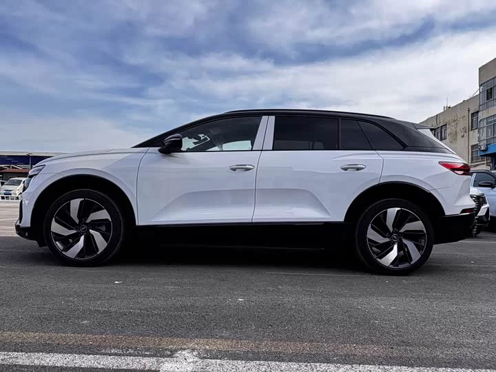 Audi Q5 e-tron