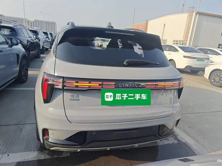 Lynk & Co 01