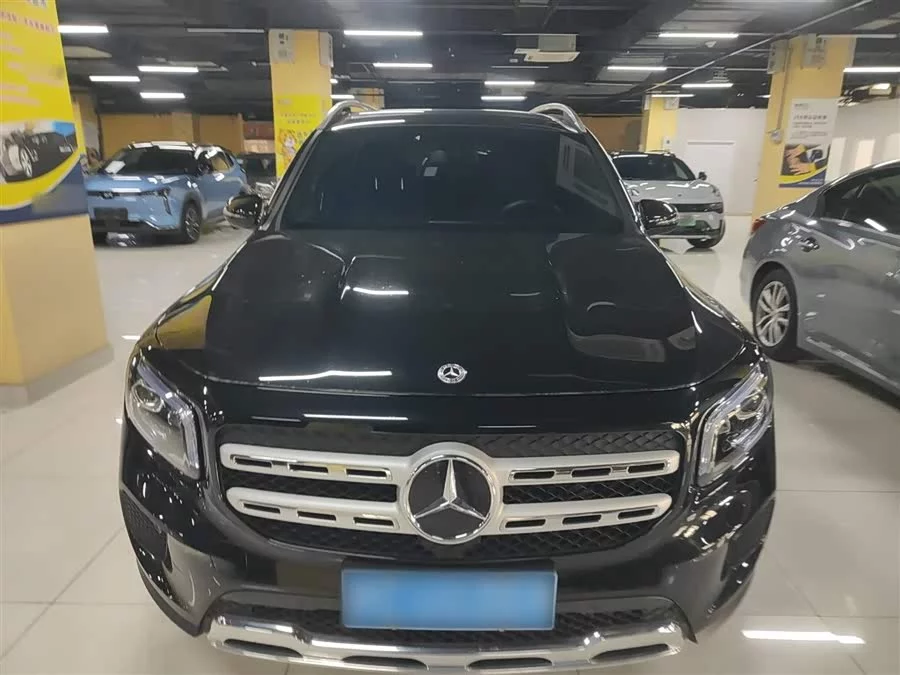 Mercedes Benz GLB
