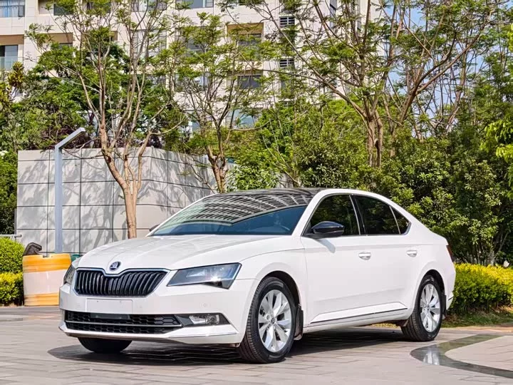 Skoda SuperB