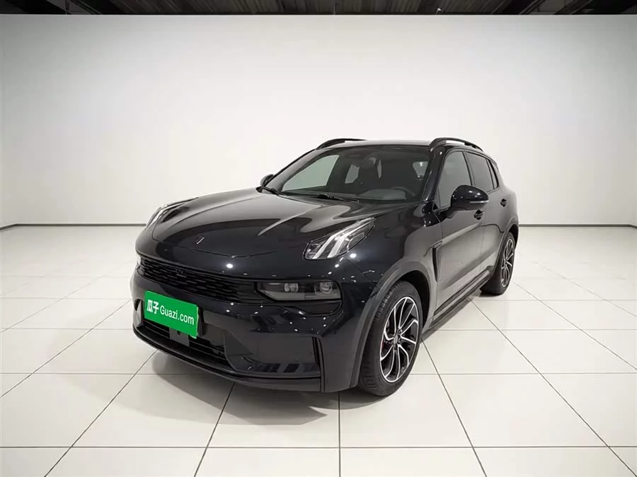 Lynk & Co 01