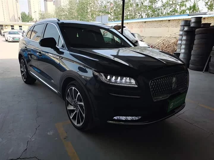 Lincoln navigator