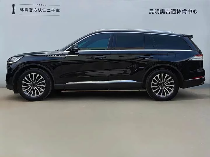 Lincoln aviator