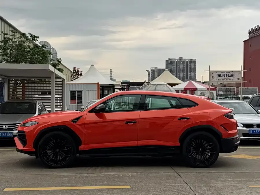 Lamborghini Urus SE