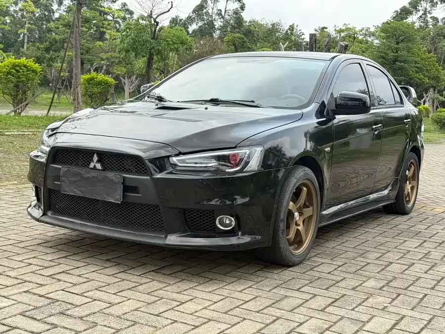 Mitsubishi Wing God