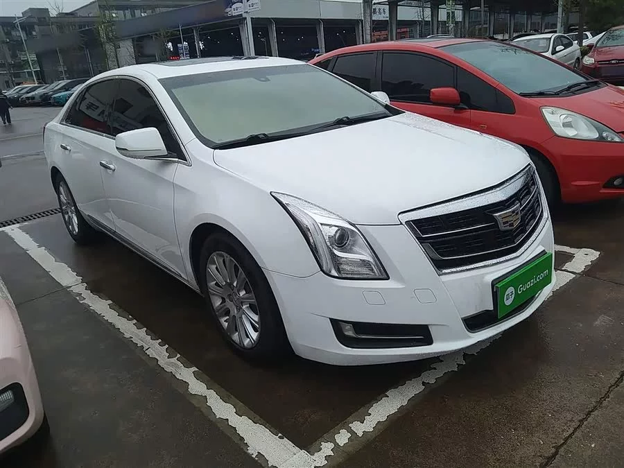 Cadillac XTS