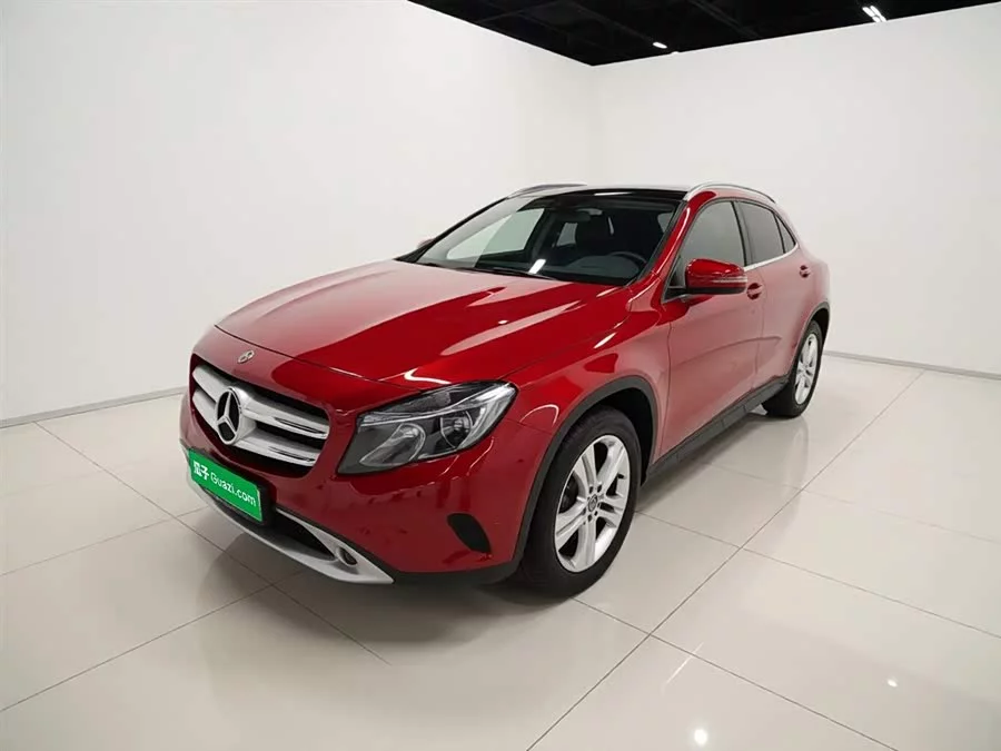 Mercedes Benz GLA