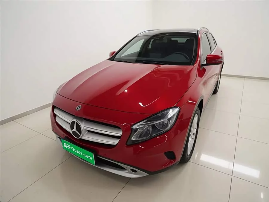 Mercedes Benz GLA